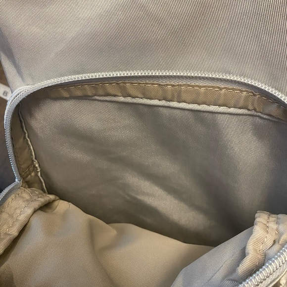 Kilpling Seoul Silver backpack - Picture 7 of 11